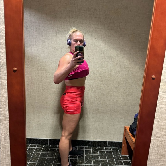 Meet your Posher, Heather - Picture 7 of 8